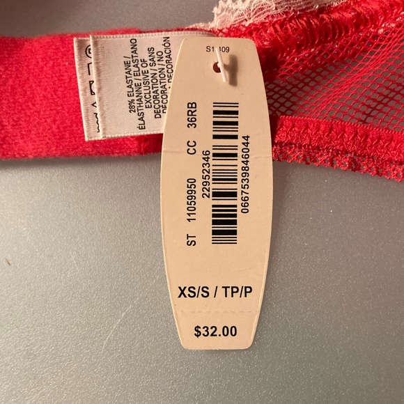 Victoria’s Secret - Picture 5 of 8